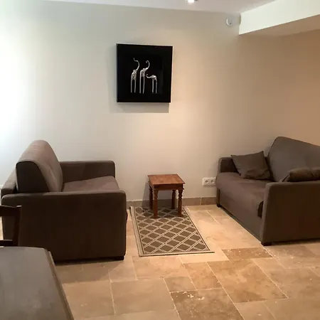 Cinema Piscine Proche De Emilion Гостевой дом 3*